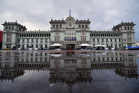 Plaza Doroteo García